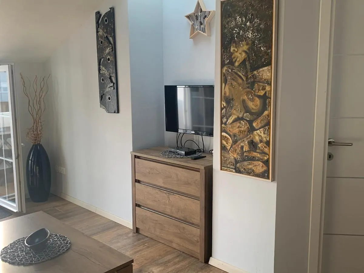Apartman Klesinger 2 ポレッチ アパート